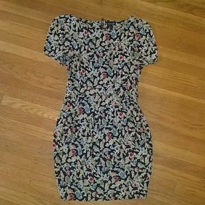 Top Shop. Size 8. Floral print mini dress.